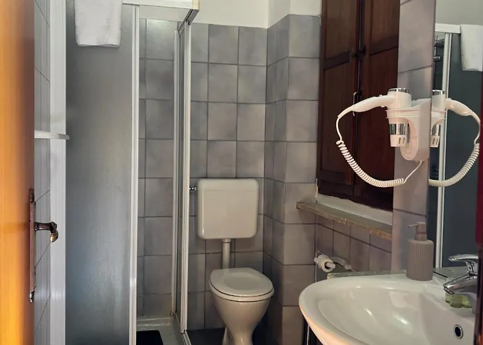 Vecchio Pavone Hotell 2*