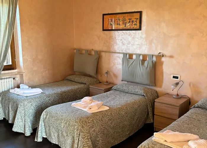 酒店 Vecchio Pavone 保尔格罗·托里尼斯